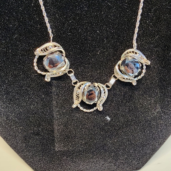 Elegant Silver and Blue Necklace - Picture 2 of 5